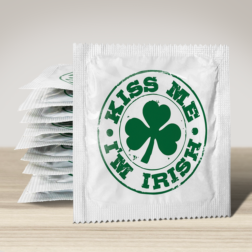 Image of funny condom "Kiss Me I'M Irish", 10 units